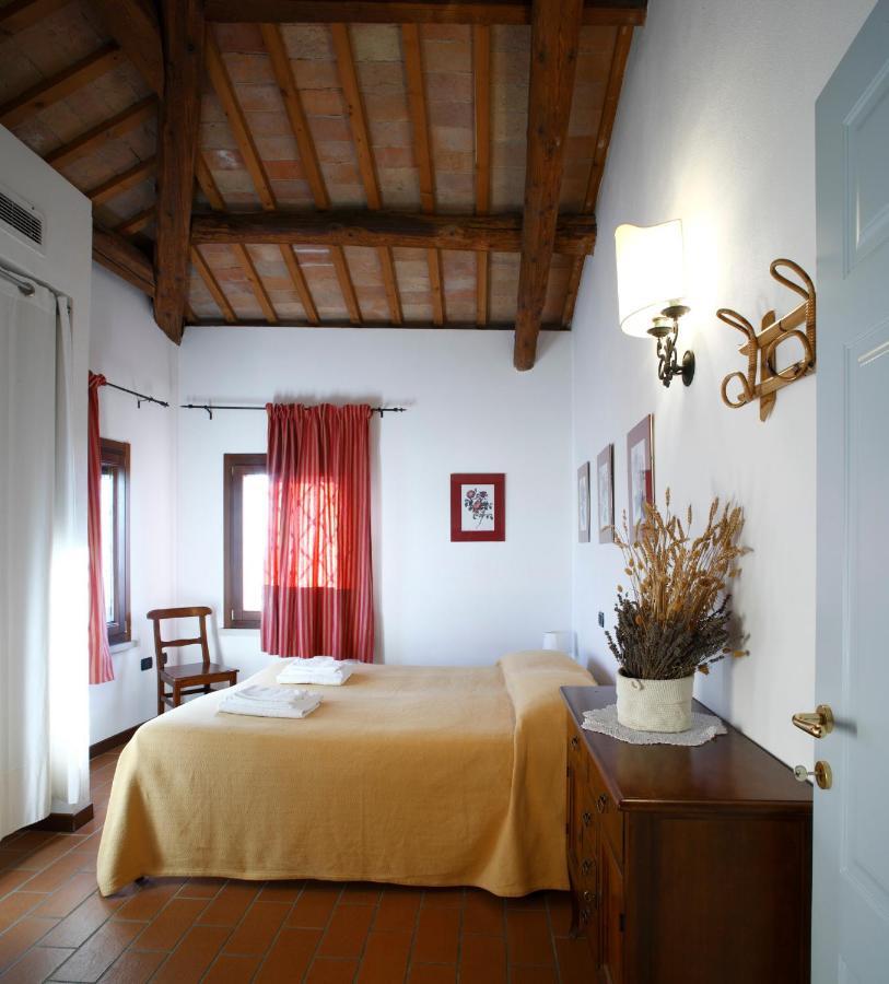 ヴィッラ・バルトロメーア Agriturismo Tenuta La Pilaヴィラ エクステリア 写真