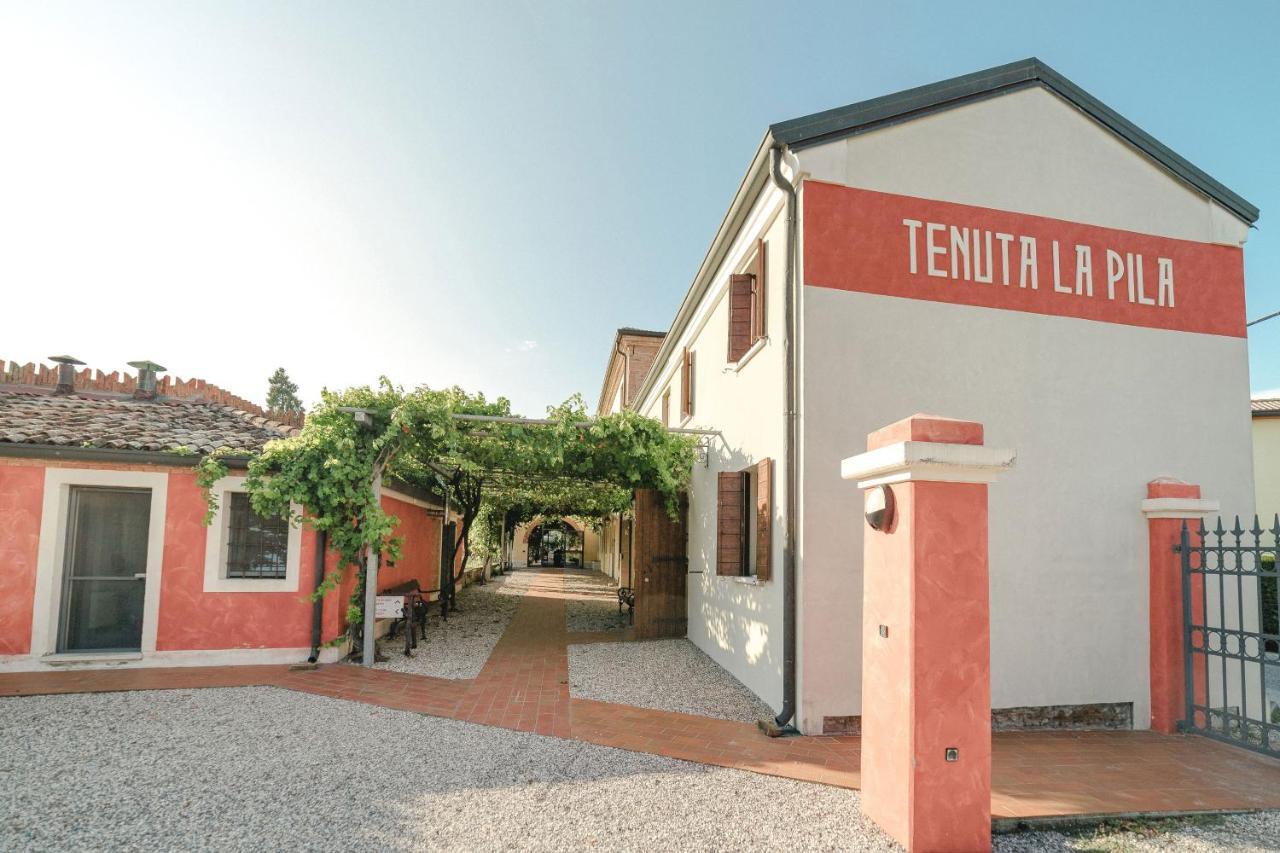 ヴィッラ・バルトロメーア Agriturismo Tenuta La Pilaヴィラ エクステリア 写真