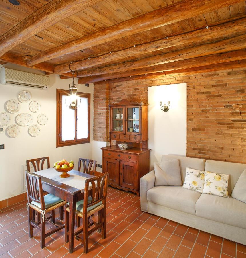 ヴィッラ・バルトロメーア Agriturismo Tenuta La Pilaヴィラ エクステリア 写真